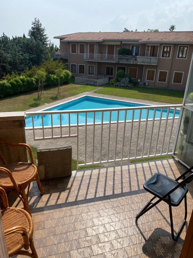 Oasi Apartment Desenzano del Garda Luaran gambar