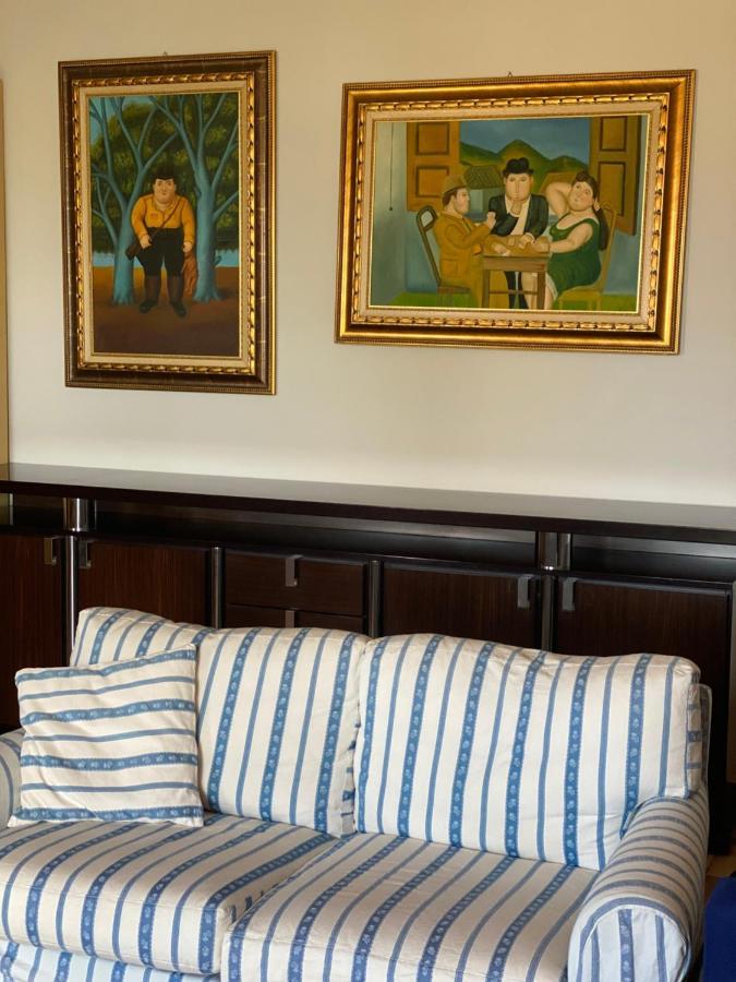 Oasi Apartment Desenzano del Garda Luaran gambar